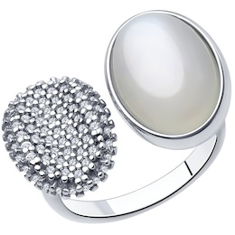 Кольцо из серебра с лунным камнем и фианитами 83010107