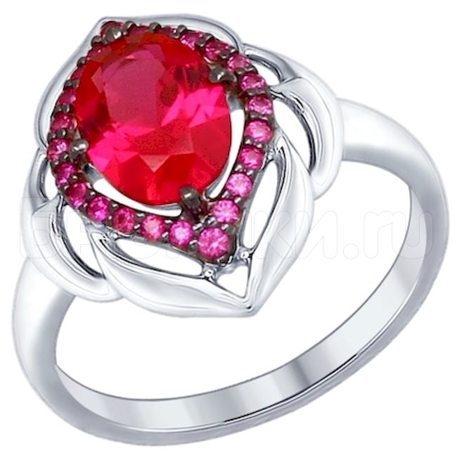 Кольцо из серебра с корундом рубиновым (синт.) и красными фианитами 84010024