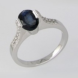 Золотое кольцо с бриллиантами и сапфиром 2010131